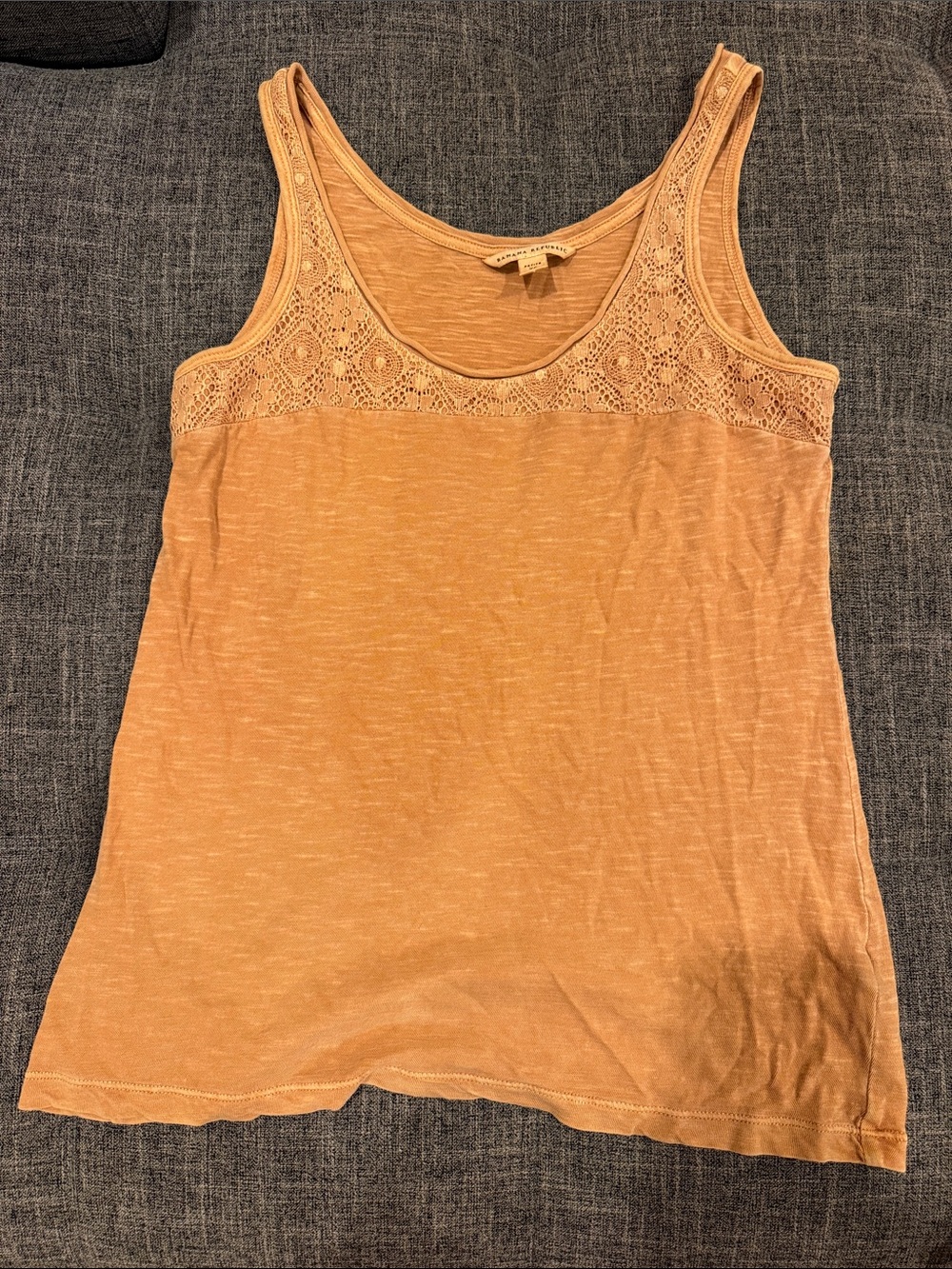 Banana Republic Lace Top Tank Top - Peach Color- XSP